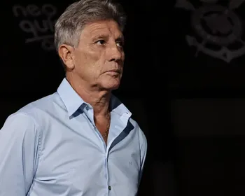 Após veto no passado, Renato Gaúcho agora aprova retorno de John Kennedy ao Fluminense