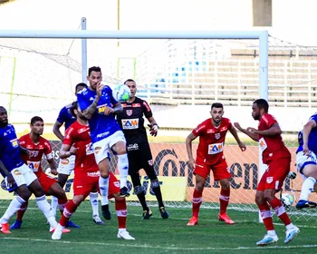As classificações históricas de CRB e CSA sobre Cruzeiro e Vasco