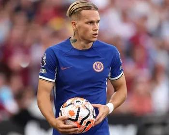 Atacante do Chelsea é acusado de doping e pode ficar quatro anos afastado dos gramados