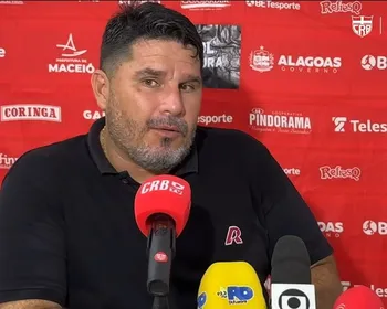 Barroca reconhece falta de efetividade do CRB: "Não adianta ter posse sem fazer gol"