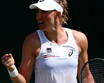 Bia Haddad estreia em Wimbledon com vitória sobre Sramkova