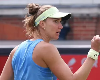 Bia Haddad vence bicampeã de Wimbledon na estreia no WTA 500 de Queen’s