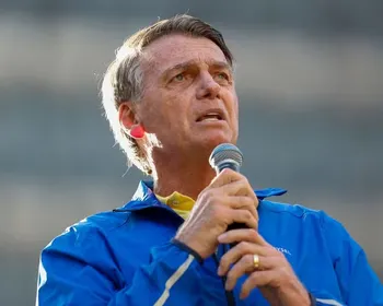 Bolsonaro: "Me deem 50% da Câmara e do Senado que mudo destino do Brasil"
