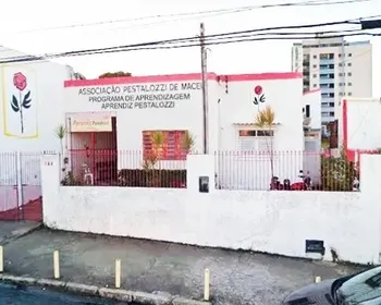 Bombeiros são acionados para controlar incêndio em contador da Pestalozzi