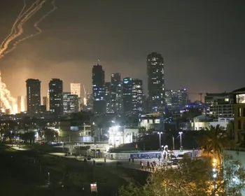 Brasileira relata retomada de ataques do Irã em Israel; veja vídeo