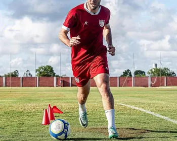 CRB acerta renovação do zagueiro Fábio Alemão