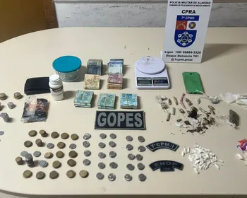 Cães farejadores localizam drogas e 15 mil no Agreste; homem é preso e menor apreendido