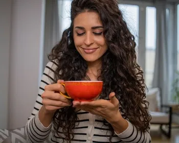 Caldo nutritivo é ótimo para a digestão e muito fácil de fazer