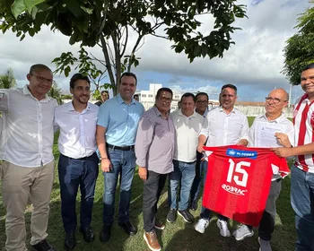 Câmara Municipal de Penedo solicita apoio do Governo de Alagoas ao Penedense