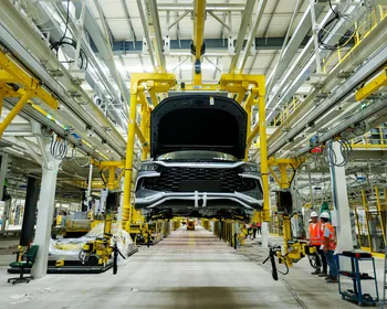 Conheça como funciona a primeira fábrica brasileira de carro elétrico