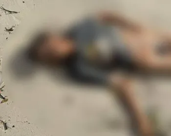 Corpo com marcas de perfurações é encontrado na areia da Praia da Avenida