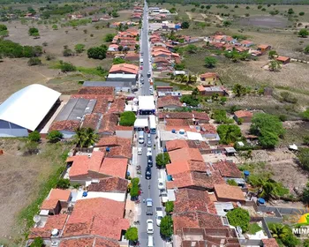 Crianças são encontradas sozinhas em casa e mãe é localizada em bar em Minador do Negrão
