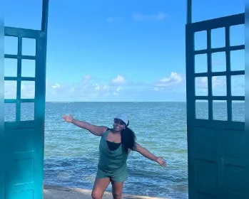 Daiane dos Santos publica fotos em Maceió: 'Destino dos sonhos?'