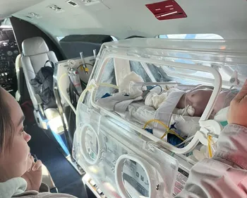 Dois bebês cardiopatas de Maceió são transferidos para cirurgias em SP