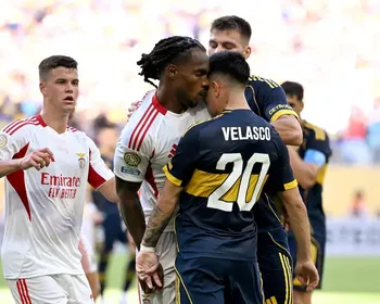 Em jogo animado, Boca Juniors e Benfica empatam pelo Mundial de Clubes