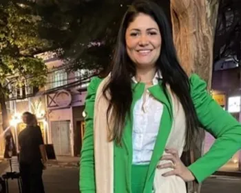 Engenheiro esfaqueia companheira até a morte e golpeia filha de 7 anos