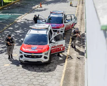 Explosões, tiros e evacuação: PM simula massacre no Ifal de Maceió