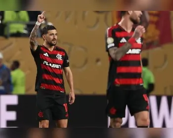 Flamengo vence Espérance e lidera grupo com Chelsea no Mundial