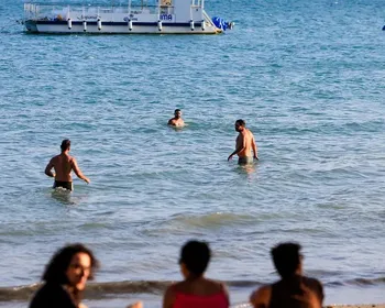 Frente fria: Marinha alerta para ondas de até 2,5 metros em Alagoas