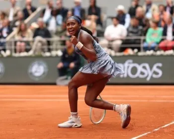 Gauff supera número 1 do mundo e é campeã de Roland Garros