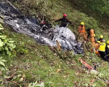 Helicóptero cai em região montanhosa na Índia e mata 7 pessoas