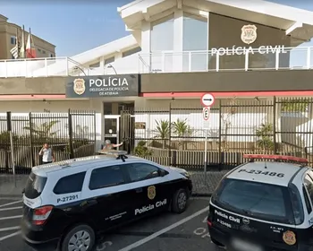Homem pelado invade casas de madrugada e assedia mulher dormindo