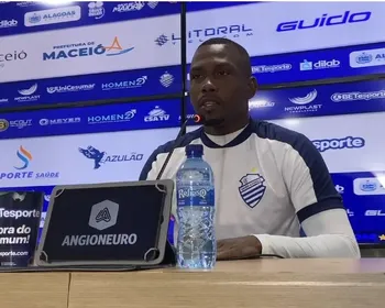 Igor Bahia, sobre jogo contra o Caxias: 'Temos que ser o CSA que tem sido dentro de casa'
