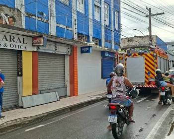 Incêndio atinge loja no centro de Maceió e assusta comerciantes