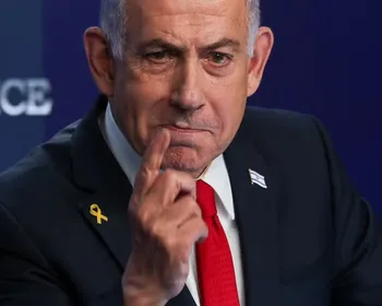 Israel ataca instalações nucleares no Irã e mata os 2 principais líderes militares do país