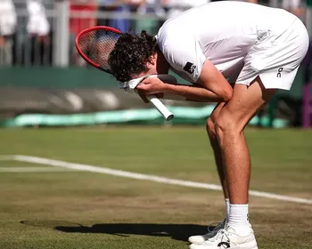 João Fonseca derruba escrita de 15 anos e vai à terceira rodada de Wimbledon