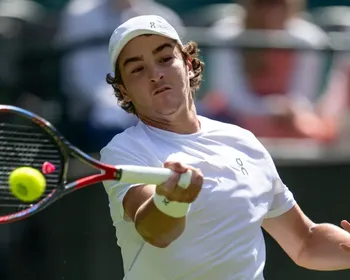 João Fonseca faz história e vence a estreia de Wimbledon; entenda