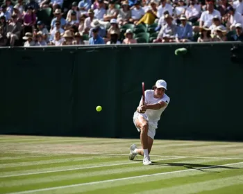João Fonseca tenta, mas desperdiça chances e está fora de Wimbledon