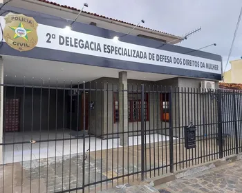 Jovem é dopada e estuprada após bebedeira; acusado fotografou relação e acabou preso