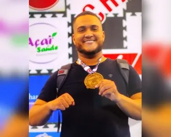 Jovem morre após cair de moto ao passar por buraco em avenida de Arapiraca