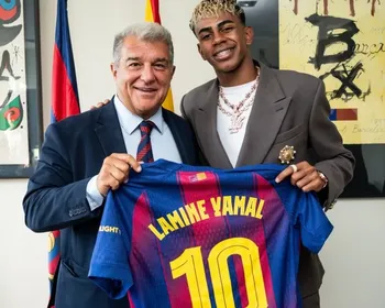 Lamine Yamal é anunciado como novo camisa 10 do Barcelona
