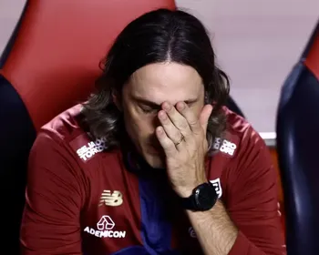 Luis Zubeldía pede demissão do São Paulo; Crespo deve ser o substituto