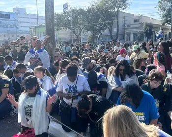 Marcha para Jesus reúne milhares de evangélicos nas ruas de SP neste feriado