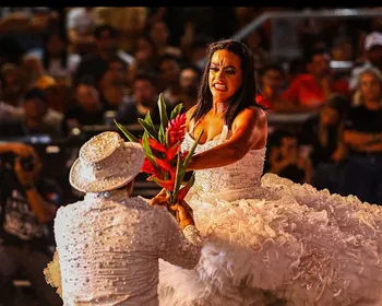 Ministra Margareth Menezes celebra vitória da Amanhecer no Sertão em festival da Globo Nordeste
