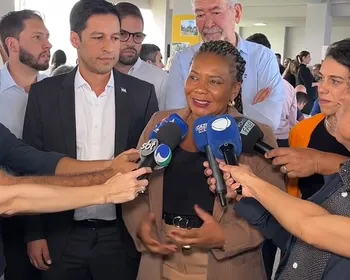 Ministra Margareth Menezes entrega 1º CEU das Artes de AL em solenidade sem JHC