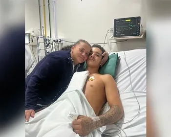 'Nasci de novo': jovem dispara pistola de prego no coração e sobrevive
