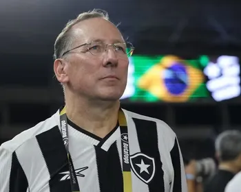 O rebaixamento do Lyon afeta as finanças e as contratações do Botafogo