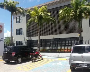 PF faz operação em Maceió contra apologia ao nazismo na internet