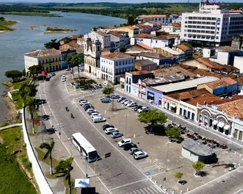 Padre é indiciado por importunação sexual contra jovem em Penedo