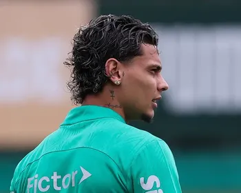 Palmeiras barra investidas por Ríos e define termos para negociação