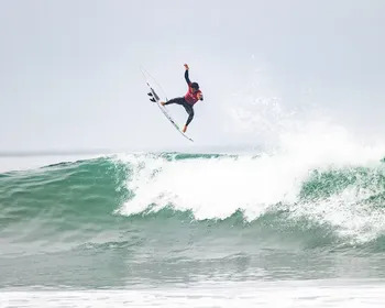 Pedro Scooby dispara após eliminação de brasileiro na WSL: ‘Roubo brabo’