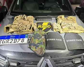 Polícia Militar apreende droga e coletes balísticos no Vale do Reginaldo