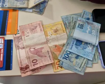 Polícia investiga dupla presa por aplicar golpes em idosos em agências bancárias