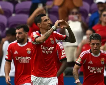 Possível adversário do Flamengo, Benfica goleia e assume liderança do Grupo C no Mundial