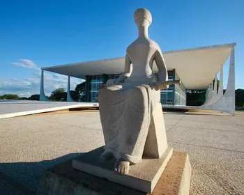 Primeira Turma do STF condena a 17 anos de prisão homem que sentou em 'cadeira do Xandão'