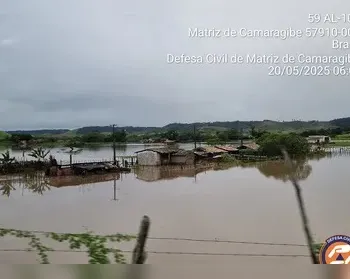 Rios Camaragibe e Santo Antônio seguem com níveis elevados em Alagoas